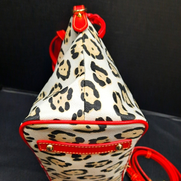 SOLD - Picture 5 of 8